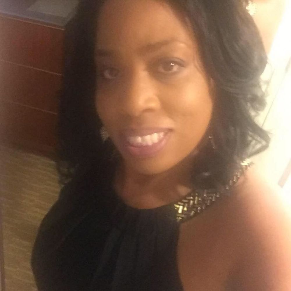 Meet your Posher, Jenelle